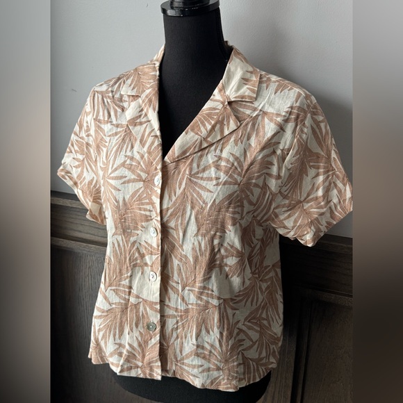 Nicole Miller Linen Leaf Print Button-Up Shirt - Cream and Tan small - Picture 2 of 7